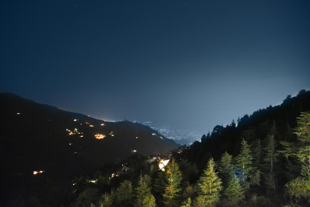 Hotel Varuni Mcleodganj Дармсала Екстер'єр фото