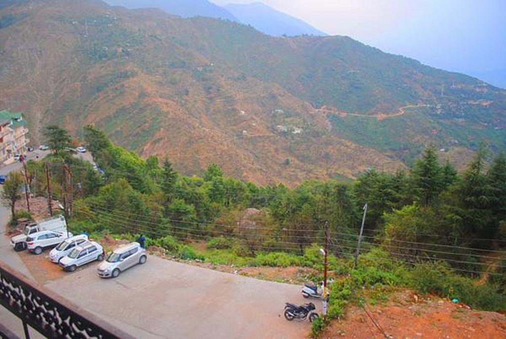 Hotel Varuni Mcleodganj Дармсала Екстер'єр фото