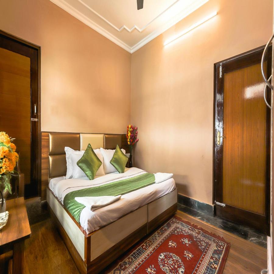 Hotel Varuni Mcleodganj Дармсала Екстер'єр фото